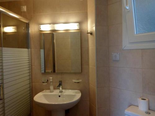 Imagen de la habitación del Athineon. Foto 9