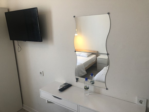 Imagen de la habitación del Atici Hotel. Foto 5