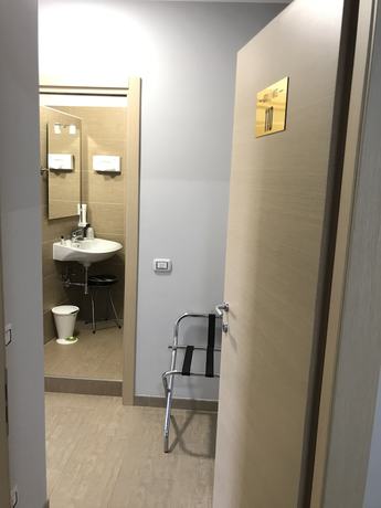 Imagen de la habitación del Atico Hotel. Foto 5