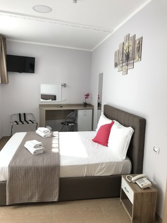 Imagen de la habitación del Atico Hotel. Foto 8