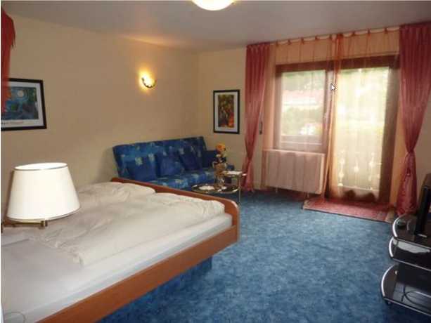 Imagen de la habitación del Atina Hotel. Foto 6