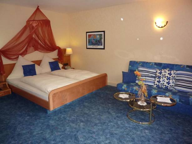 Imagen de la habitación del Atina Hotel. Foto 8