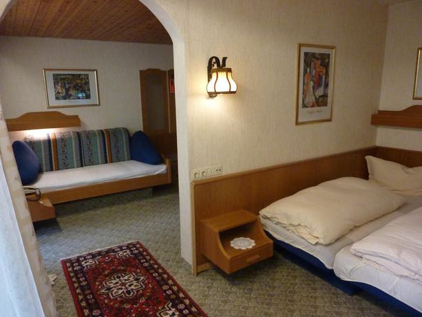 Imagen de la habitación del Atina Hotel. Foto 13