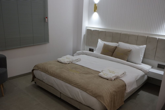 Imagen de la habitación del Atlantis Home Palace. Foto 7