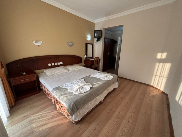 Imagen de la habitación del Atlantis Hotel, FETHIYE. Foto 9