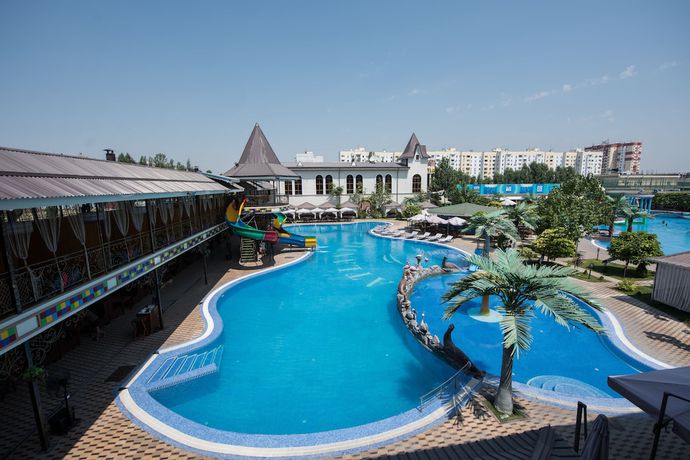 Imagen de la piscina del Atlantis Hotel, Taskent. Foto 20