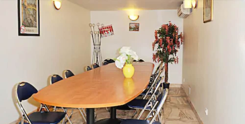 Imagen de los interiores del Au Cadran Bleu. Foto 19