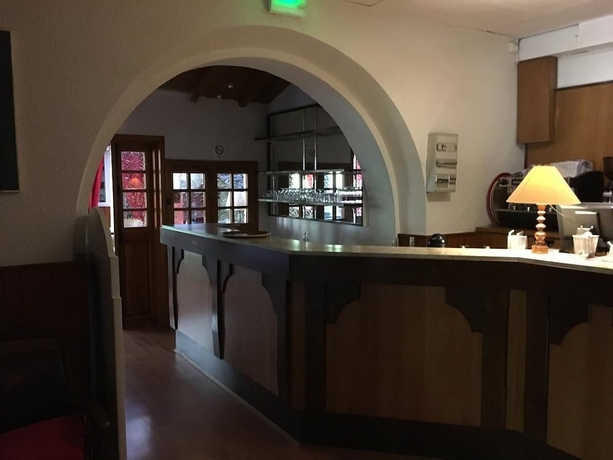 Imagen de los interiores del Auberge Catalane. Foto 19