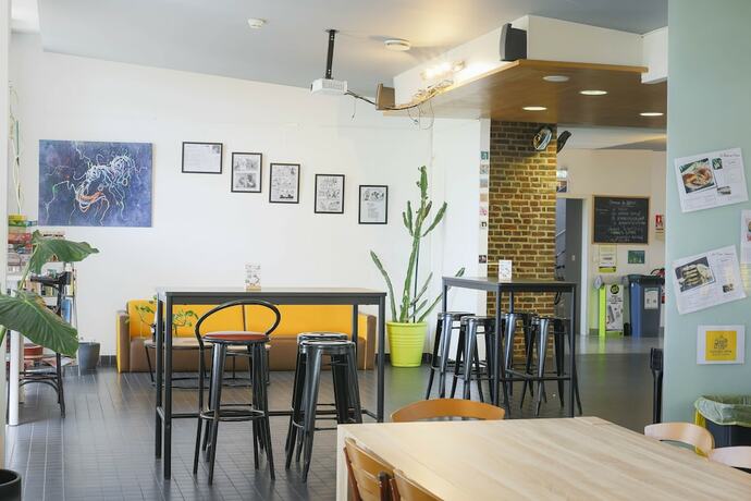 Imagen general del Auberge De Jeunesse Hi Amiens. Foto 6