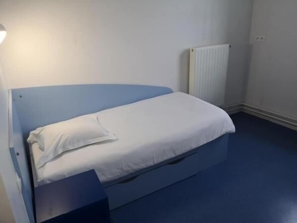 Imagen de la habitación del Auberge De Jeunesse Hi Amiens. Foto 13