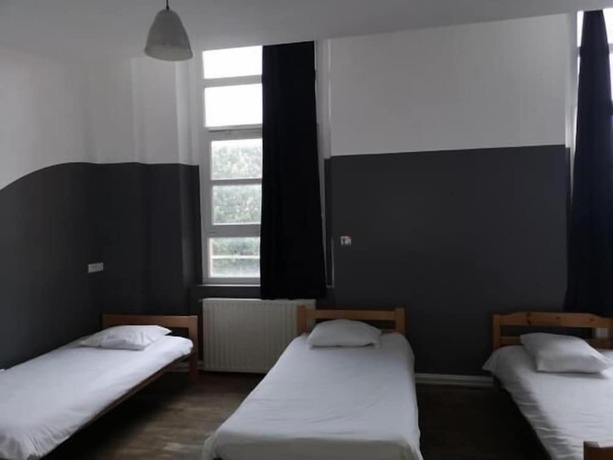 Imagen de la habitación del Auberge De Jeunesse Hi Amiens. Foto 14