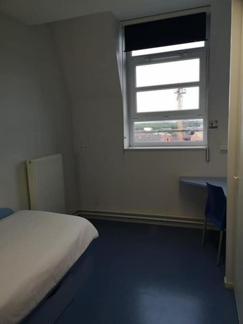 Imagen de la habitación del Auberge De Jeunesse Hi Amiens. Foto 17