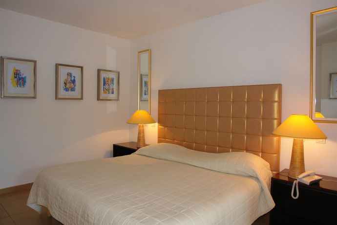 Imagen de la habitación del Auberge De La Calanque. Foto 10