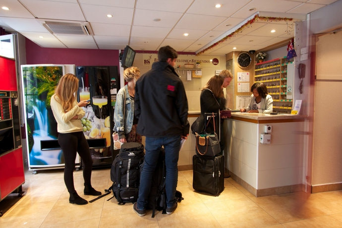 Imagen de los interiores del Auberge Internationale Des Jeunes. Foto 16