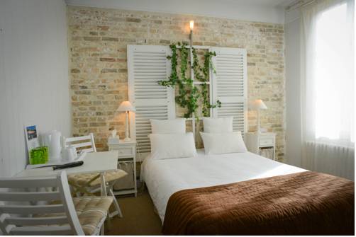 Imagen de la habitación del Auberge Normande. Foto 7
