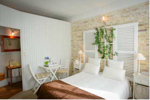 Imagen de la habitación del Auberge Normande. Foto 8