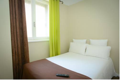 Imagen de la habitación del Auberge Normande. Foto 11