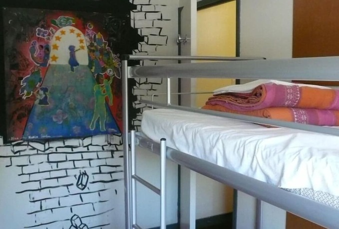 Imagen de la habitación del Auberge de Jeunesse HI Grenoble. Foto 11