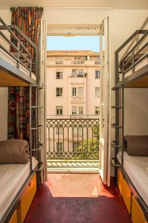 Imagen de la habitación del Auberge de Jeunesse HI Nice - Les Camélias. Foto 18