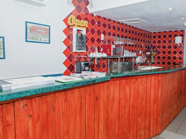Imagen general del Auberge de Jeunesse HI N&icirc;mes. Foto 1