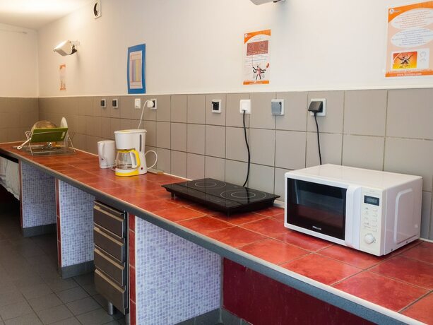 Imagen general del Auberge de Jeunesse HI N&icirc;mes. Foto 4