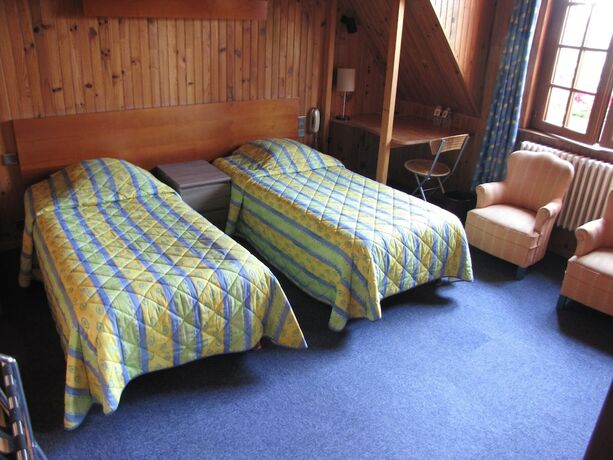 Imagen de la habitación del Auberge de la Foret, Morbecque. Foto 15