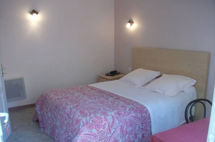 Imagen de la habitación del Auberge des 7 Ecluses. Foto 17