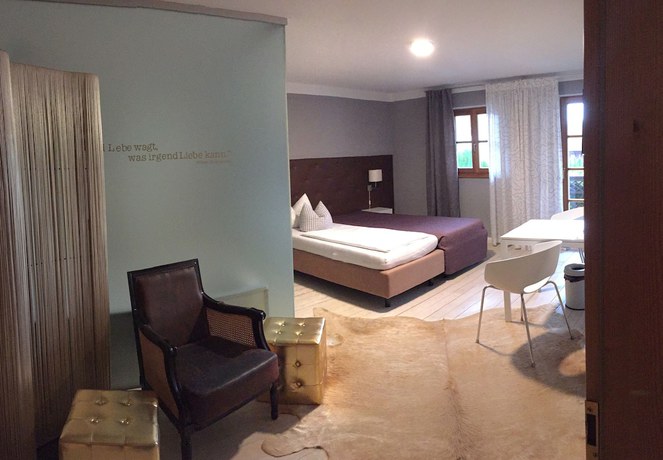 Imagen de la habitación del Augustlhof Restaurant and Hotel. Foto 8