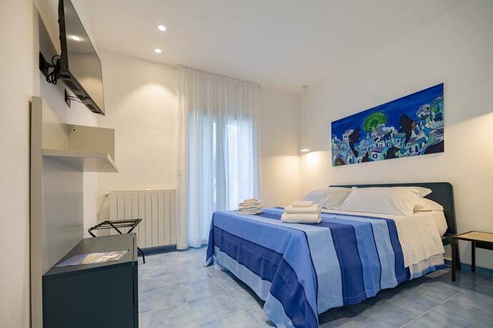 Imagen general del Aura Maris beach residence Mazzaforno. Foto 4