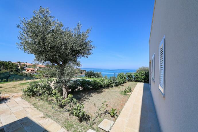 Imagen general del Aura Maris beach residence Mazzaforno. Foto 42