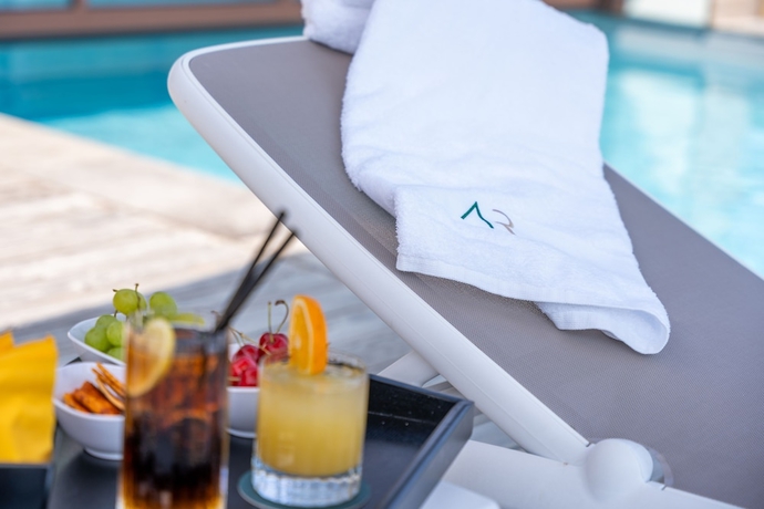 Imagen de la piscina del Aura Relais. Foto 13