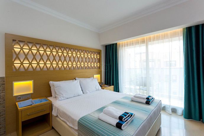 Imagen de la habitación del Aurasia Deluxe Hotel. Foto 10