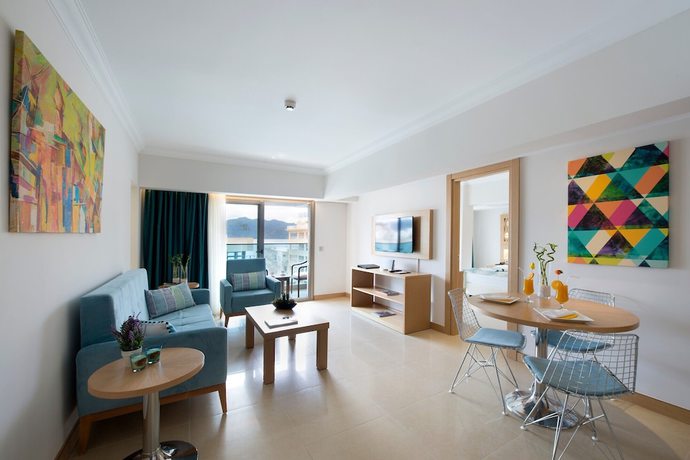 Imagen de la habitación del Aurasia Deluxe Hotel. Foto 14