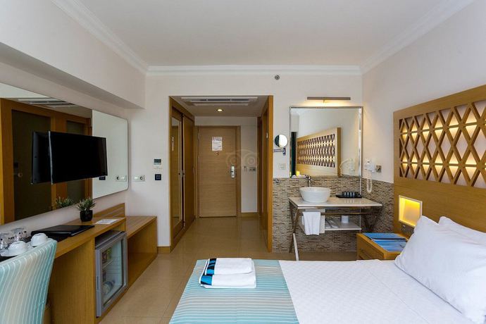 Imagen de la habitación del Aurasia Deluxe Hotel. Foto 16