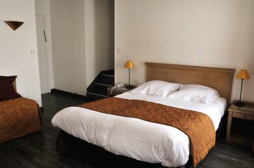 Imagen de la habitación del Aux Terrasses. Foto 7