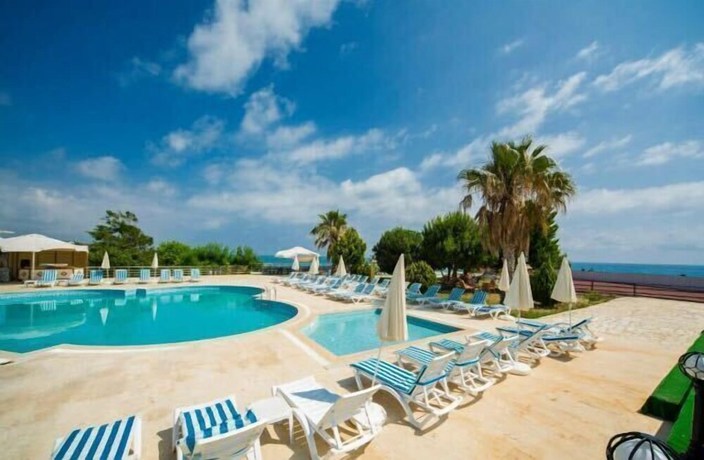 Imagen de la piscina del Avalon Beach Hotel - All Inclusive. Foto 16