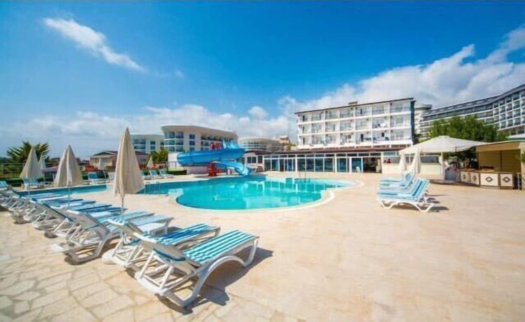 Imagen de la piscina del Avalon Beach Hotel - All Inclusive. Foto 19