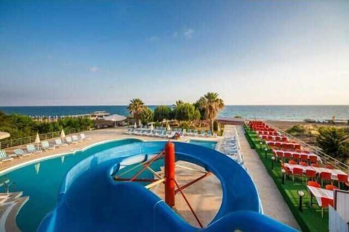 Imagen de la piscina del Avalon Beach Hotel - All Inclusive. Foto 20