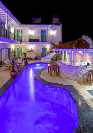 Imagen general del Avlu Alacati Butik Otel. Foto 3