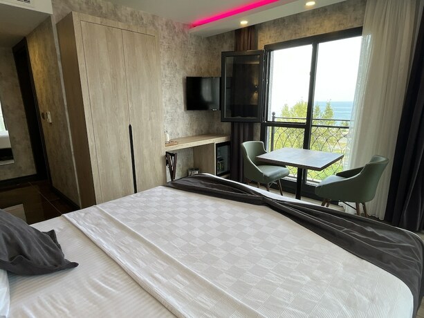 Imagen de la habitación del Avni Bey Otel. Foto 16