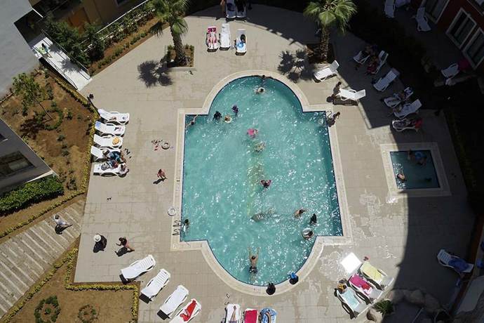 Imagen de la piscina del Avrasya Termal Park Hotel. Foto 17