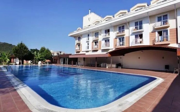Imagen de la piscina del Aware Resort Hotel Spa. Foto 10