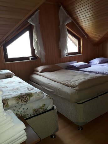 Imagen de la habitación del Ayada Otel. Foto 18