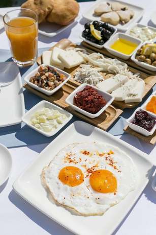 Imagen del bar/restaurante del Ayapetro Hotel. Foto 3