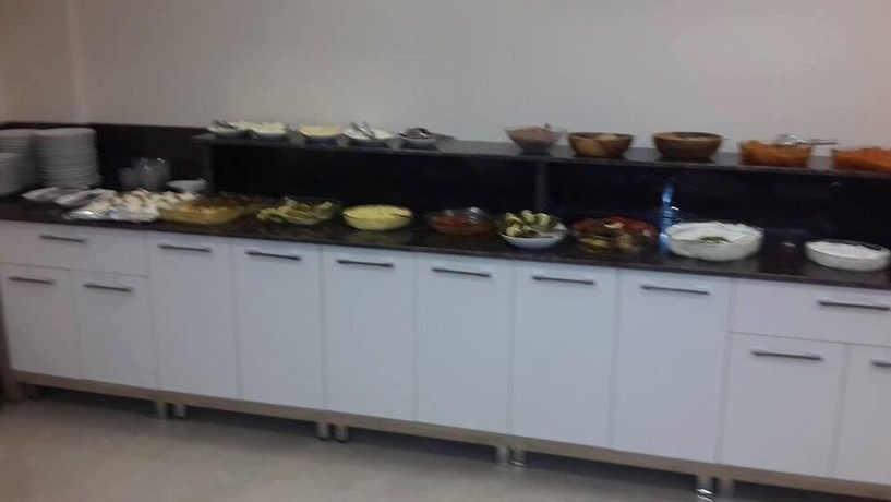 Imagen del bar/restaurante del Ayatekla Hotel. Foto 5