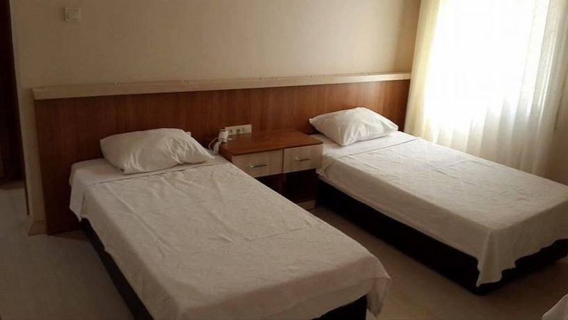 Imagen general del Ayatekla Hotel. Foto 1