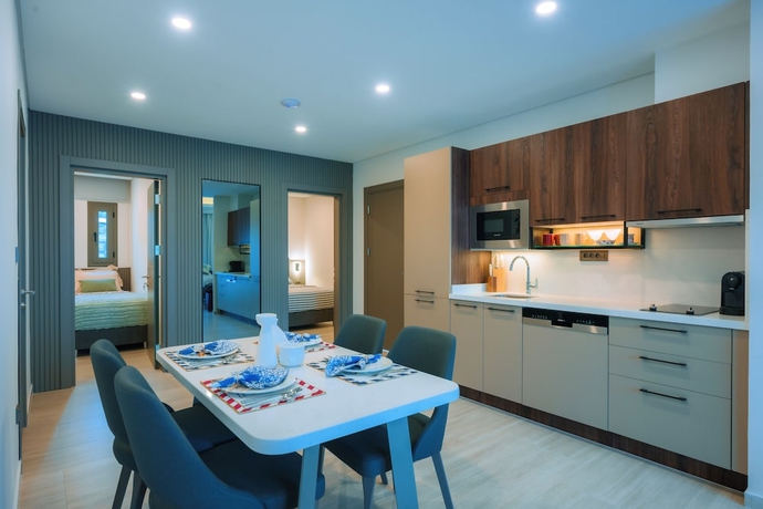 Imagen de la habitación del Ayaz Suites. Foto 11