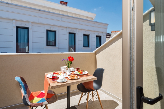 Imagen del bar/restaurante del Aybar Hotel and Spa. Foto 3