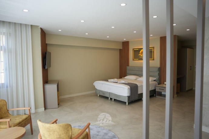 Imagen de la habitación del Ayder Altiparmak Suit. Foto 10