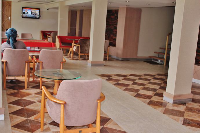 Imagen del bar/restaurante del Ayderoom Hotel. Foto 2